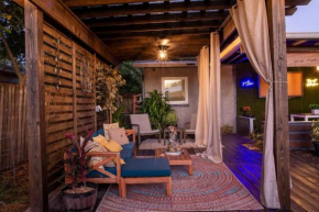 Stylish 3BR with Outdoor Space near Busch Gardens Has Power